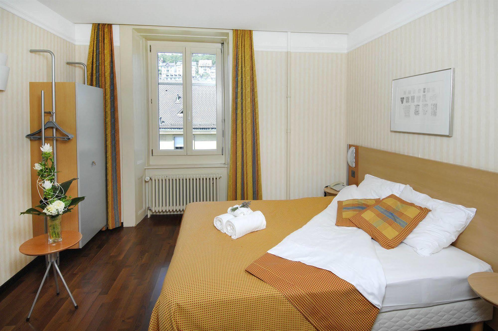 Hotel Alpes & Lac Neuchâtel Kültér fotó